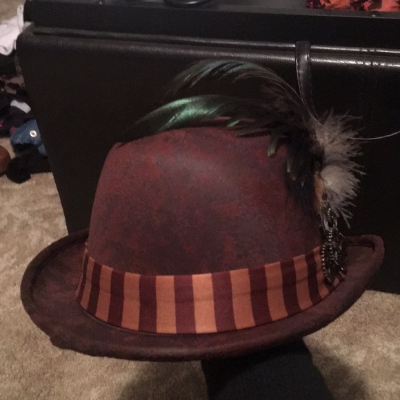 Hat - Picture 2 of 3